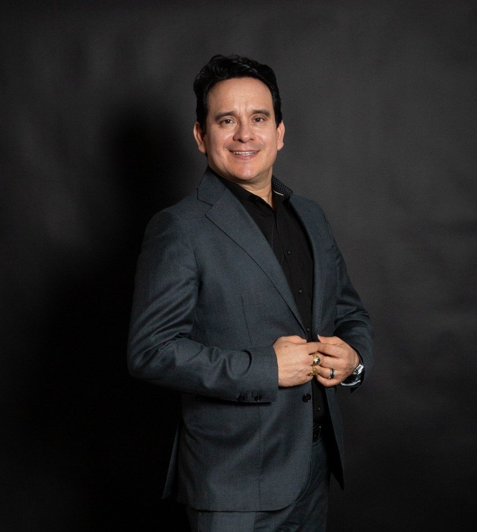 Guillermo París Chico facilitador del Seminario Cuántico